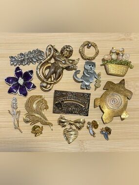 Assortment of Brooches